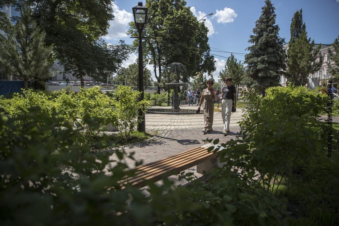 Сквер в Старом Киеве, Фото: КМДА, Виталий Кличко