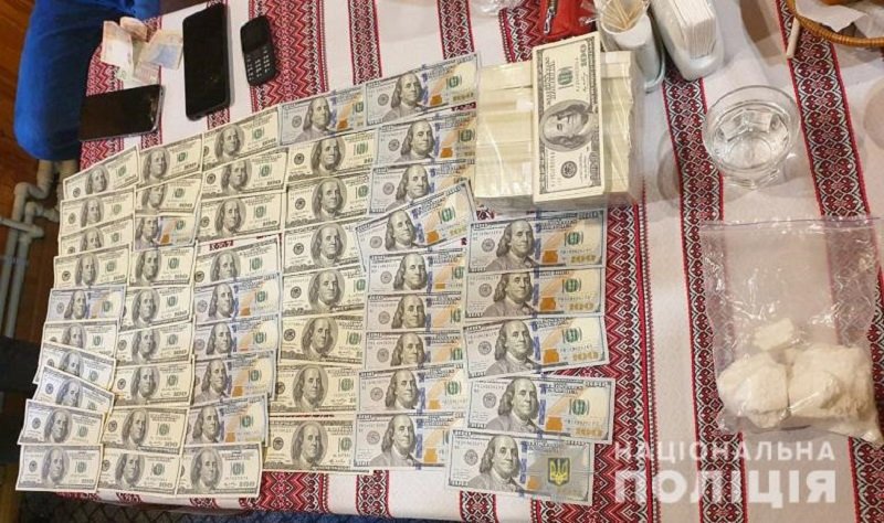 Задержание за сбыт наркотиков в Киеве Задержание за сбыт наркотиков в Киеве, Фото: Национальная полиция