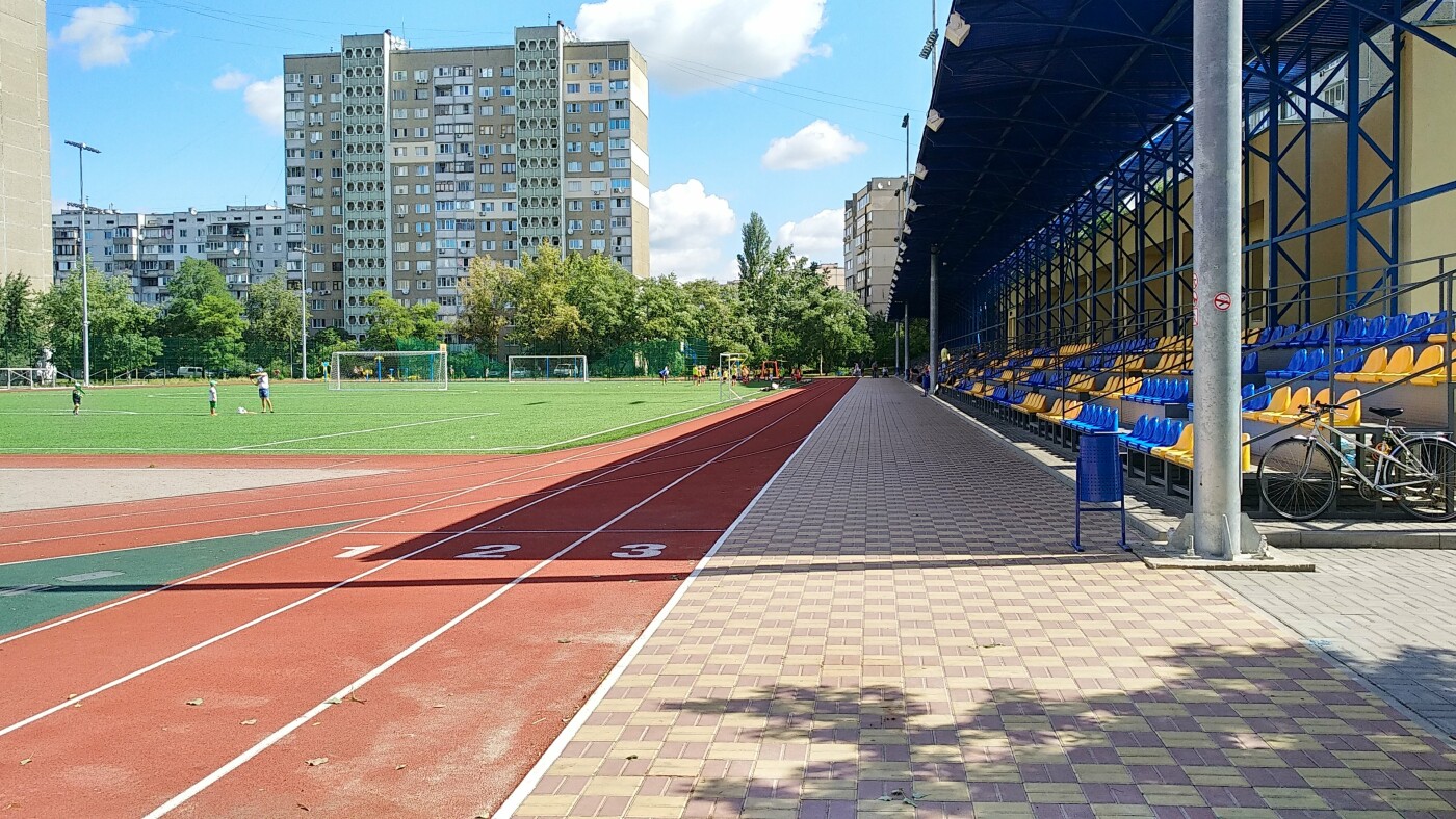 Стадион на Троещине в Киеве, Фото: Yuriy H