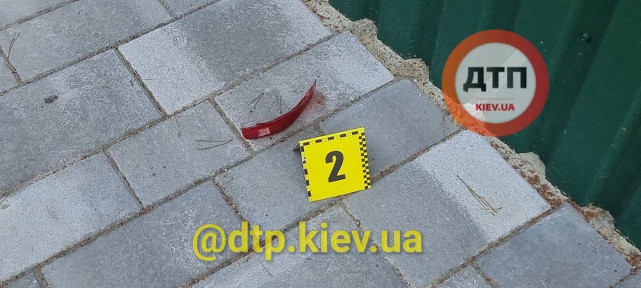 В Киеве пьяный водитель насмерть сбил мотоциклистку, Фото: dtp.kiev.ua