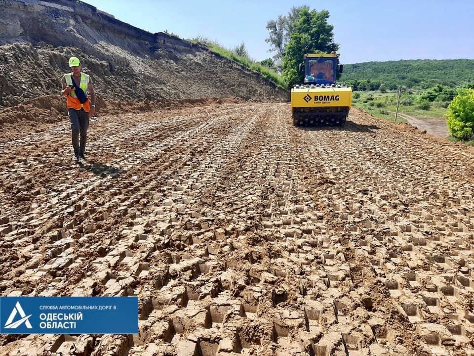 Оползень посреди трассы Киев-Одесса, Укравтодор, Одесская область