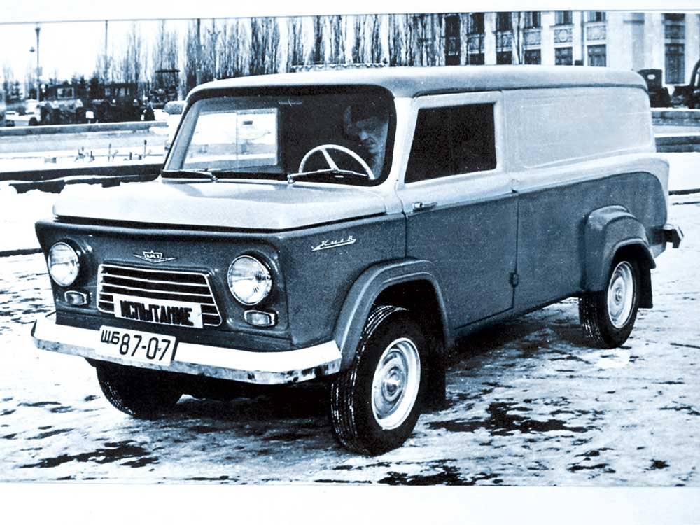 Автомобиль КМЗ-4 "Киев", Фото: Википедия