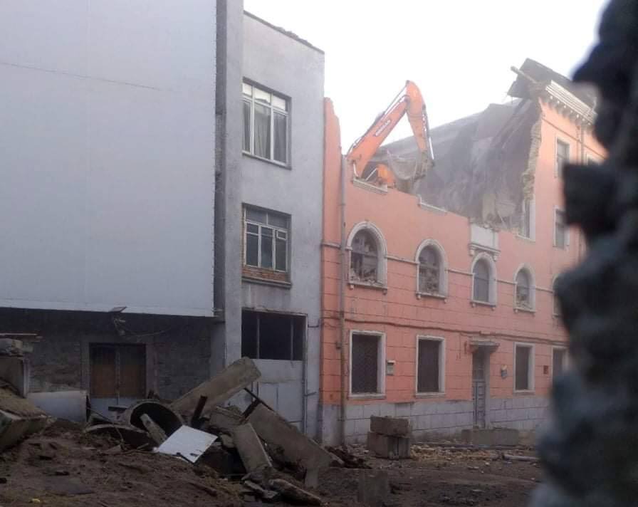 Снесенное здание на Лыбедской площади, Фото: Семен Широчин