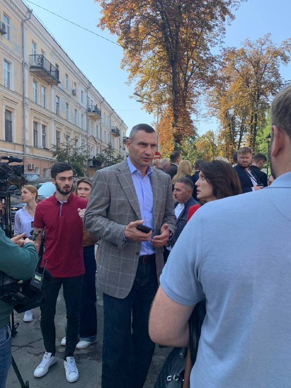 “Мост на Троещину откроем до конца года”: Кличко про скандальное строительство и возможный локдаун в Киеве, фото-2, 44.ua