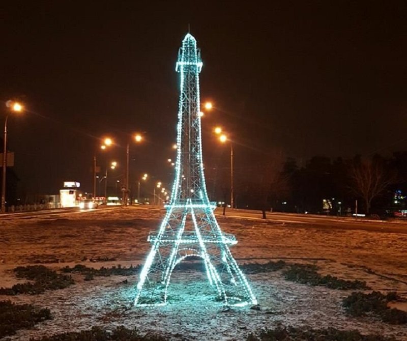 Эйфелева башня в Киеве: макеты знаменитой достопримечательности