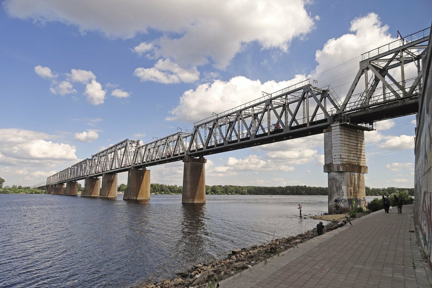Петровский мост в Киеве