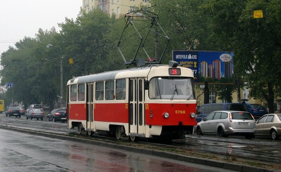 28 трамвай в Киеве