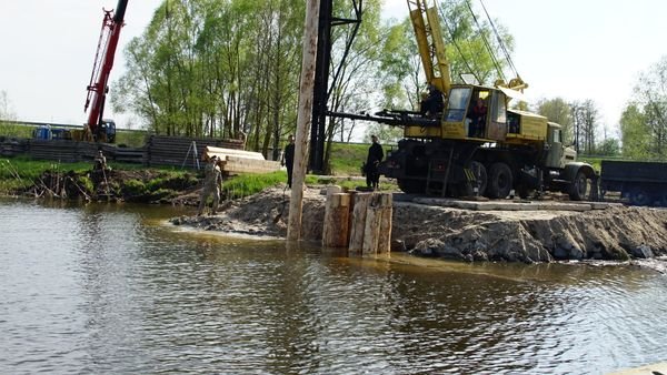 На Київщині будують тимчасову переправу