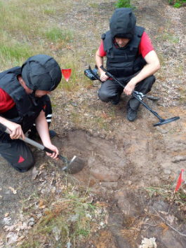 У Пущі Водиці піротехніки виявили снаряд часів Другої світової війни