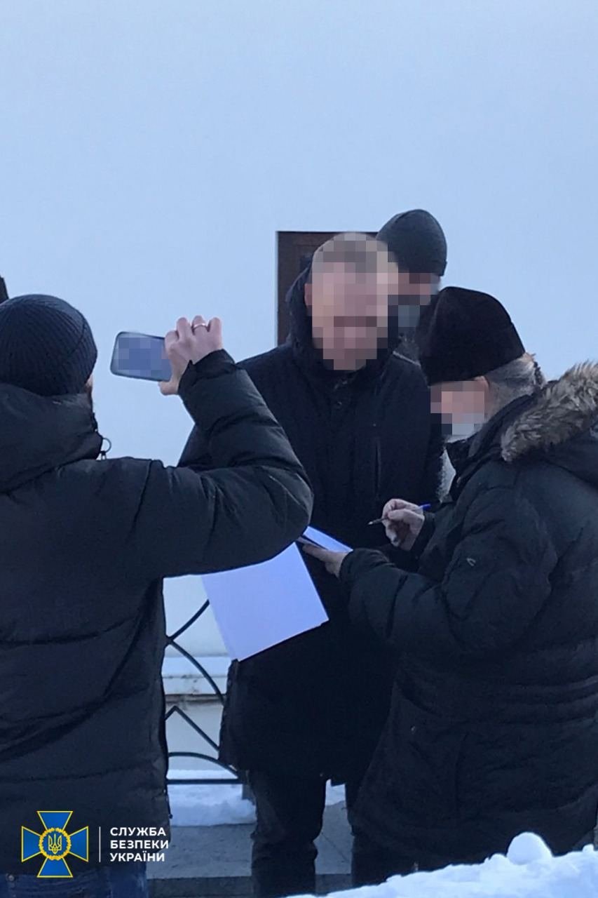 Співробітники Служби безпеки повідомили про підозру священику Києво-Печерської Лаври, який молився за «русскій мір»