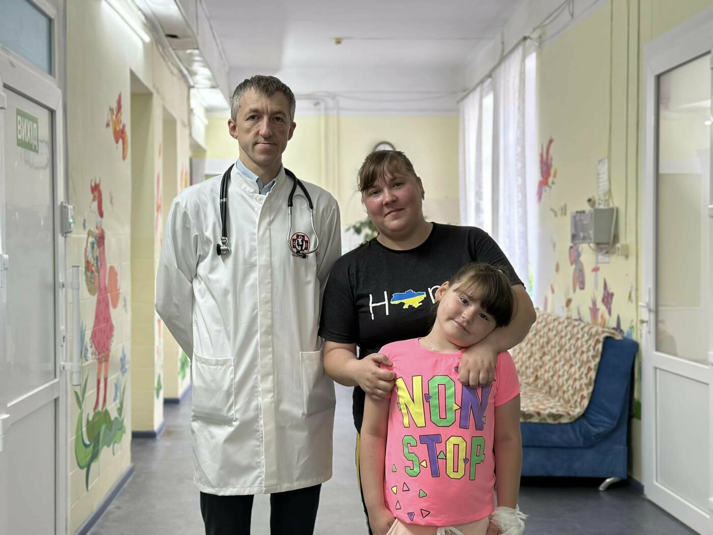У Києві лікарі вилучили 4-сантиметрову ложечку з дихальних шляхів 6-річної дівчинки