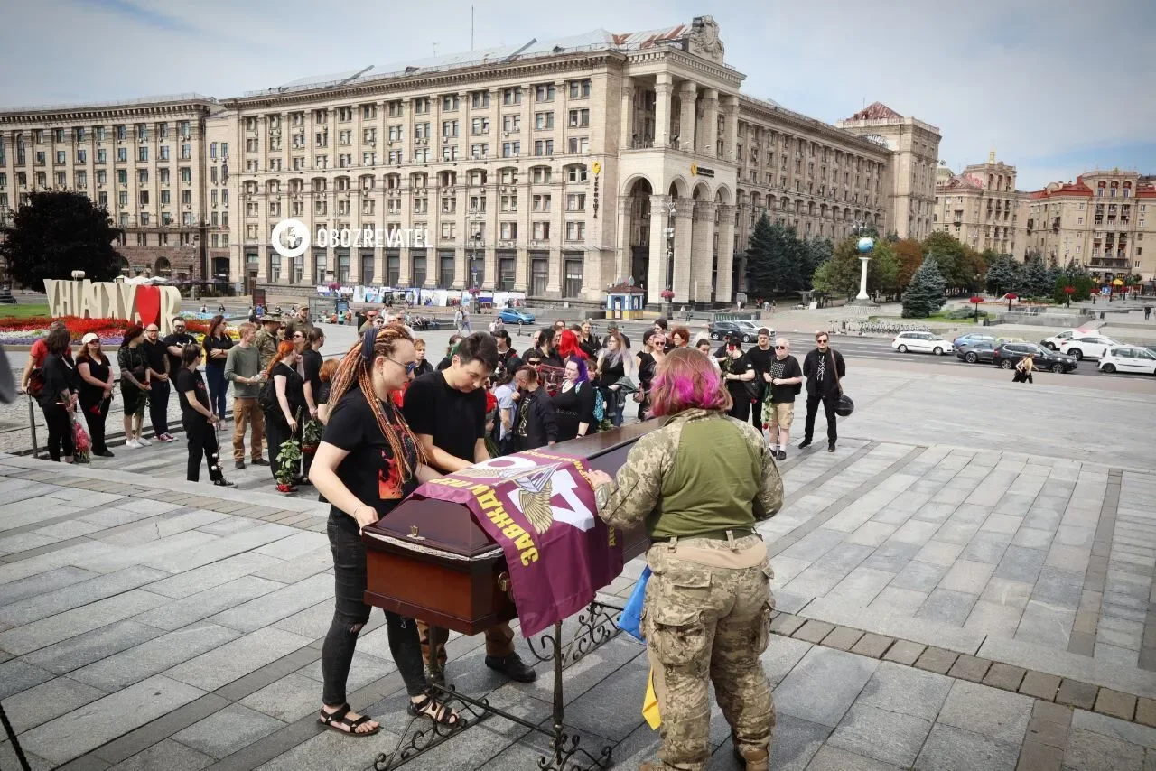 В Киеве попрощались с защитницей с позывным "Молния"