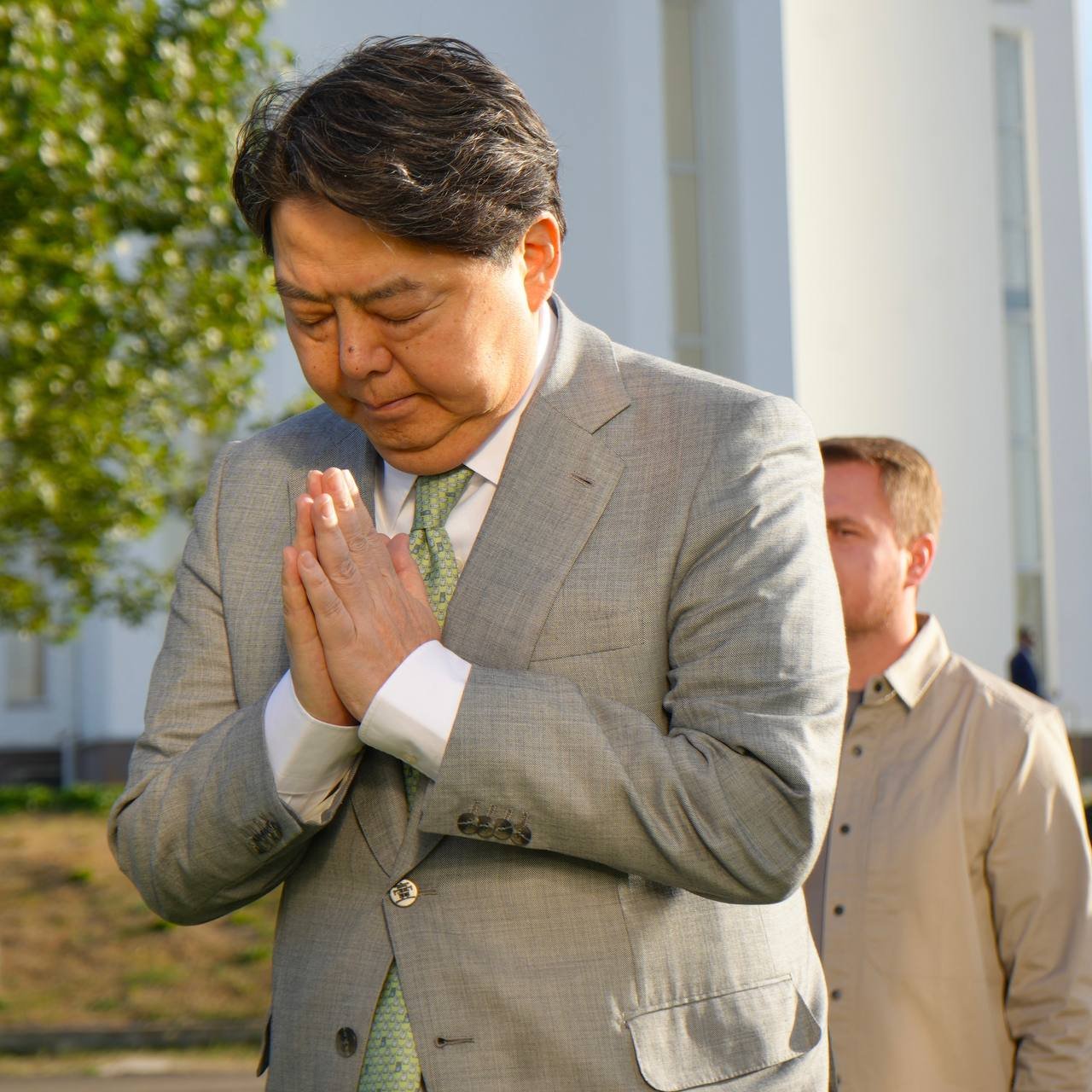 Міністр закордонних справ Японії відвідав Бучу