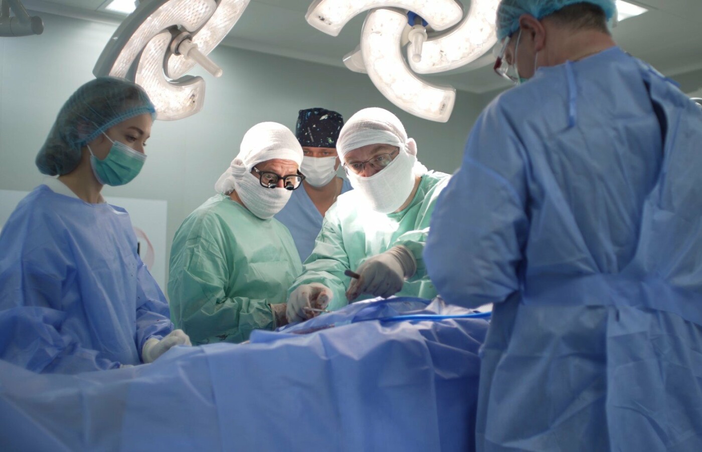 В Києві вперше провели відновлення верхньої кінцівки за методом остеоінтеграції