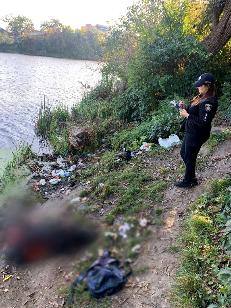 На Київщині в річці виявили тіло чоловіка