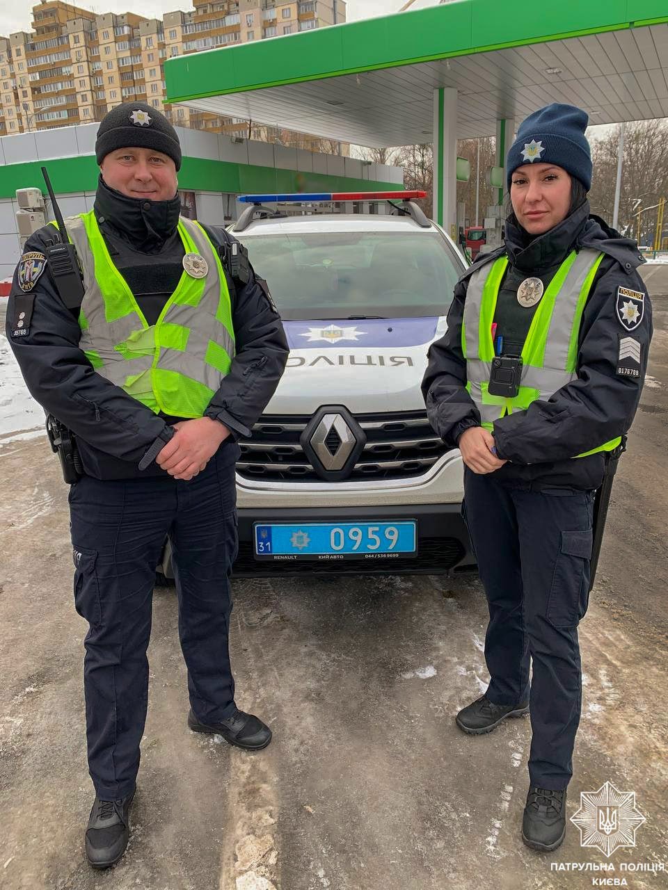 Патрульні допомогли бабусі