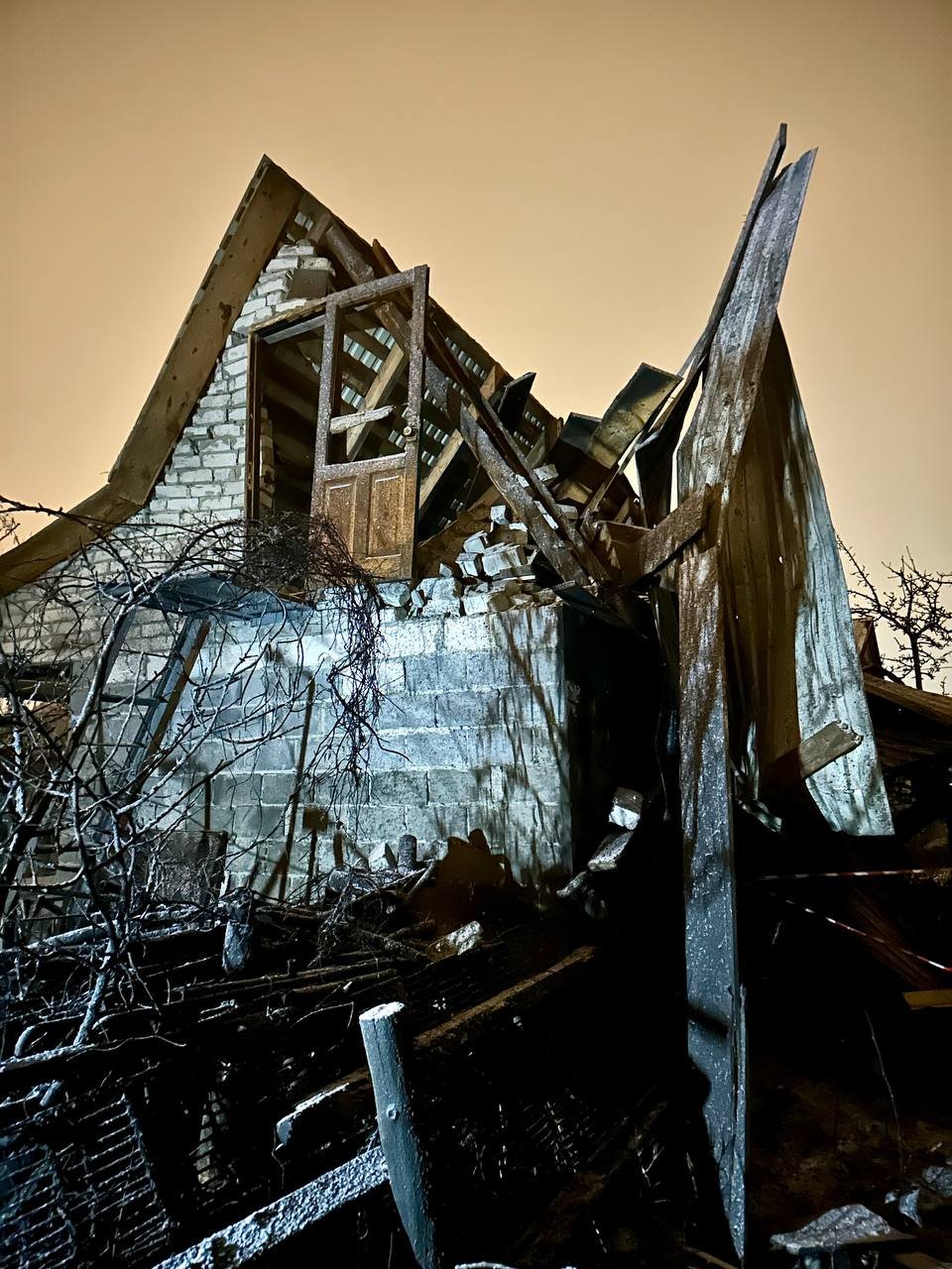 Наслідки ворожого обстрілу по Києву