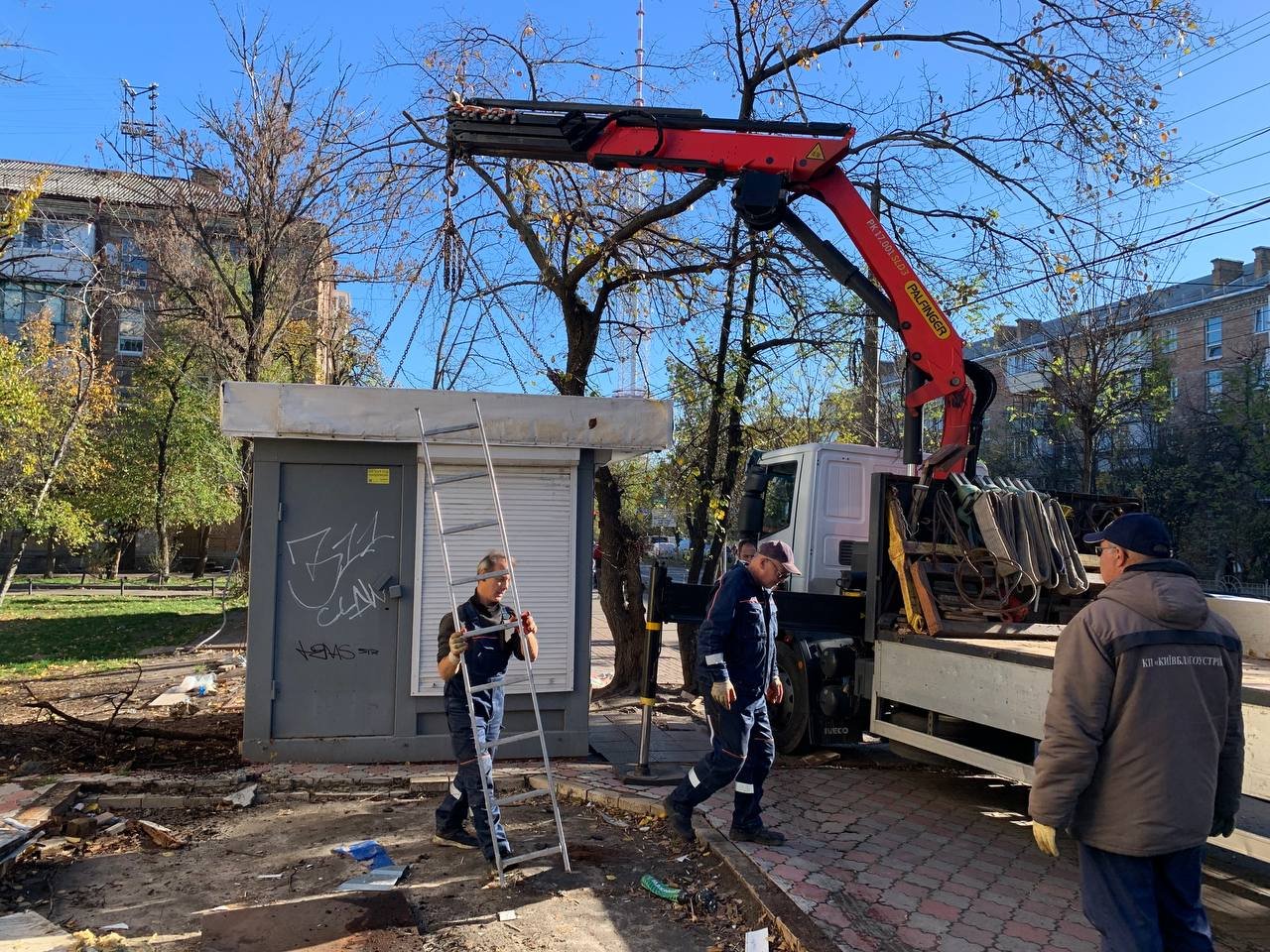 У столиці за осінь демонтували понад 2 тисячі МАФів та точок торгівлі