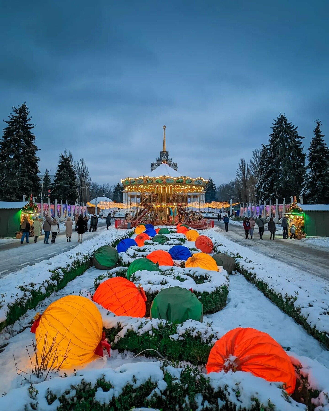 Зимове містечко на ВДНГ
