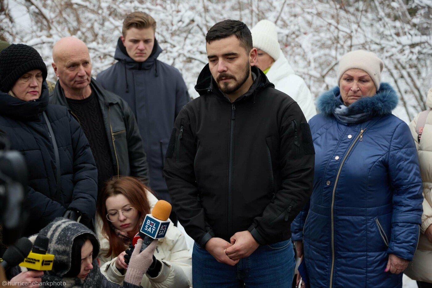 Містяни висадили у київському парку калину в памʼять про загиблих Оленівці