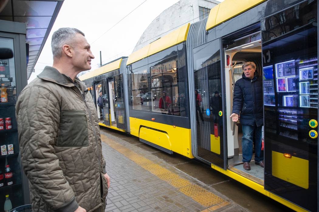 На лівому березі Києва курсуватимуть нові трамваї