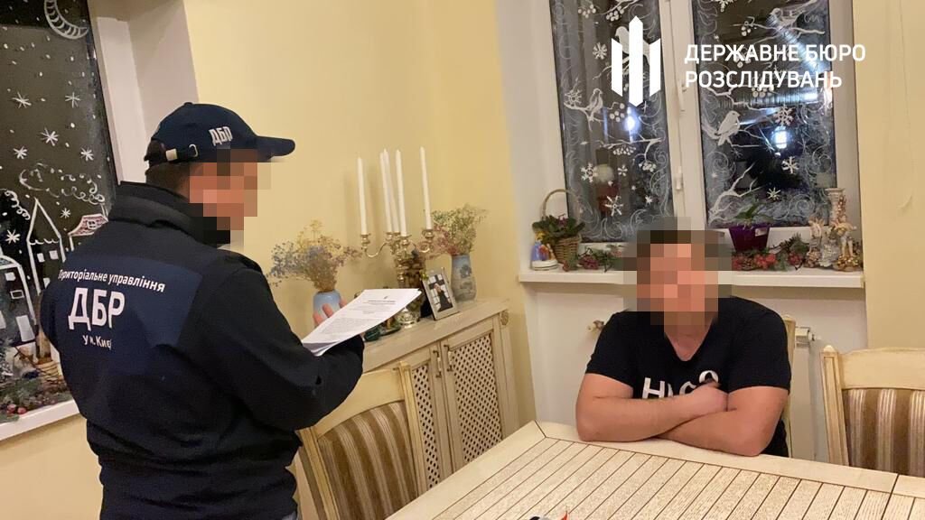 У Києві викрили посадовця КМВА, який допомагав депутатам ухилятись від військової служби