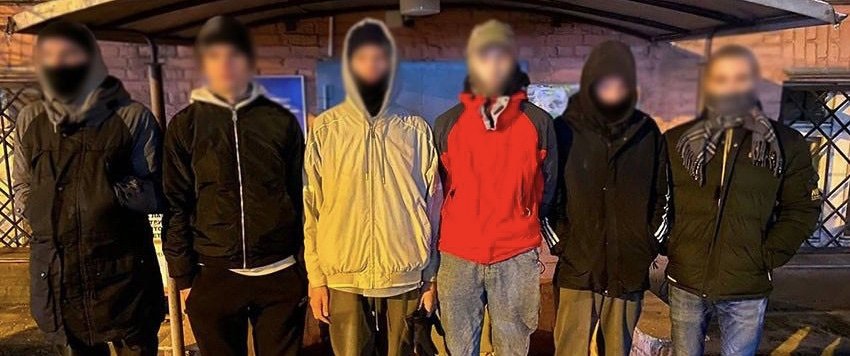 Правоохоронці викрили групу юнаків, які готувались вчинити серію злочинів у Києві