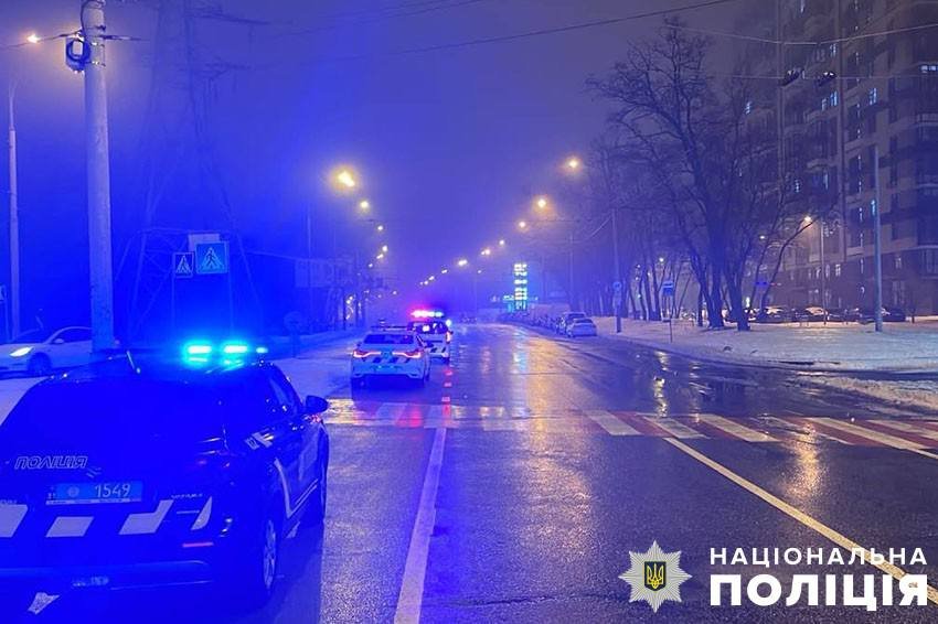П'яний чоловік збив жінку на переході