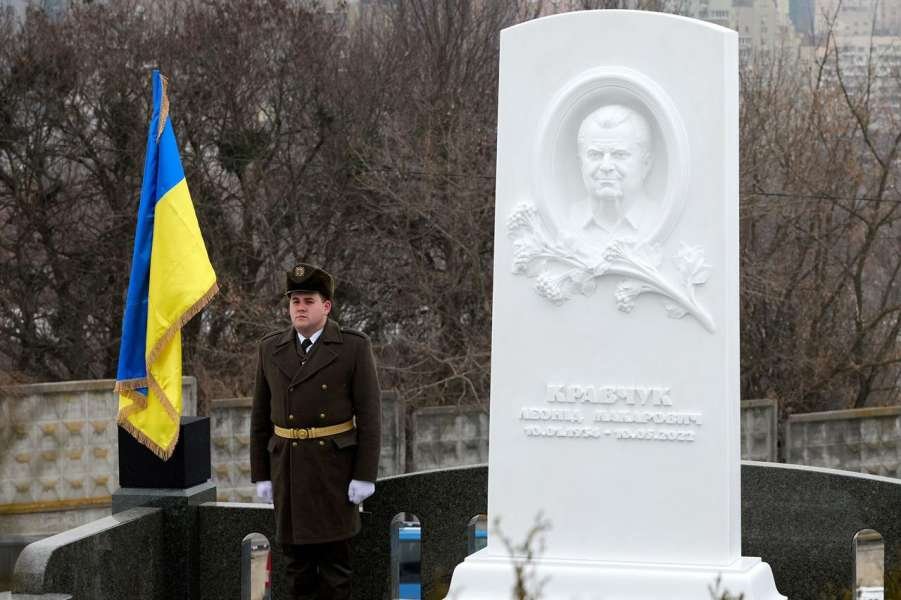У Києві відкрили меморіал Леоніду Кравчуку