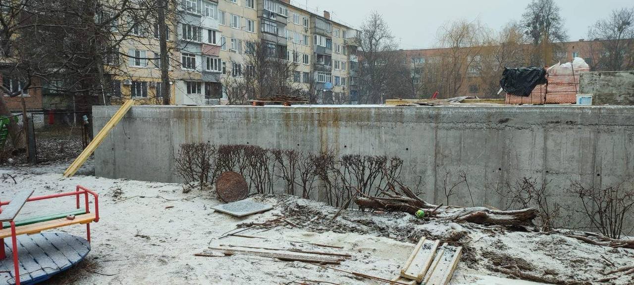У Глевасі триває будівництво протирадіаційного укриття