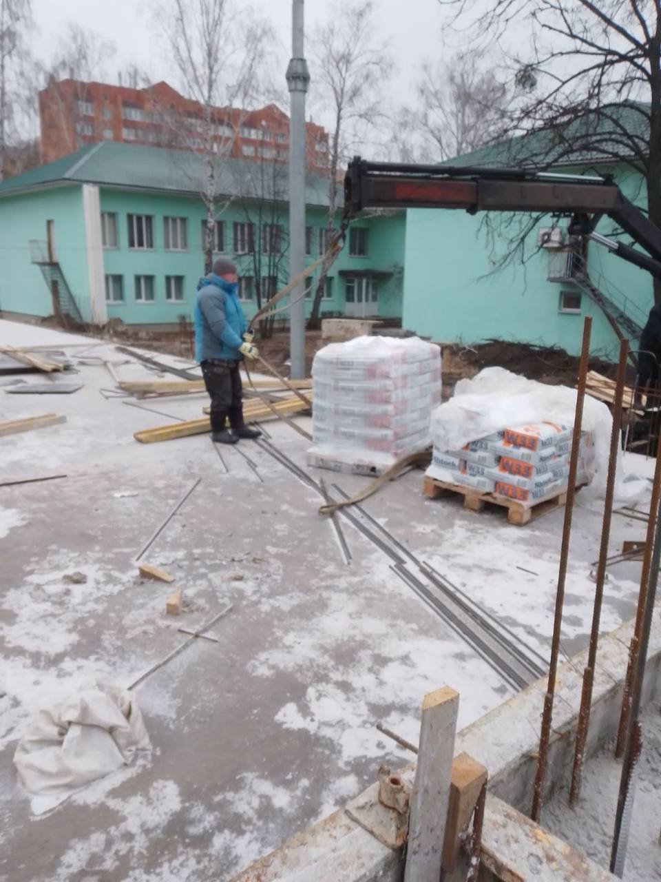 У Глевасі триває будівництво протирадіаційного укриття