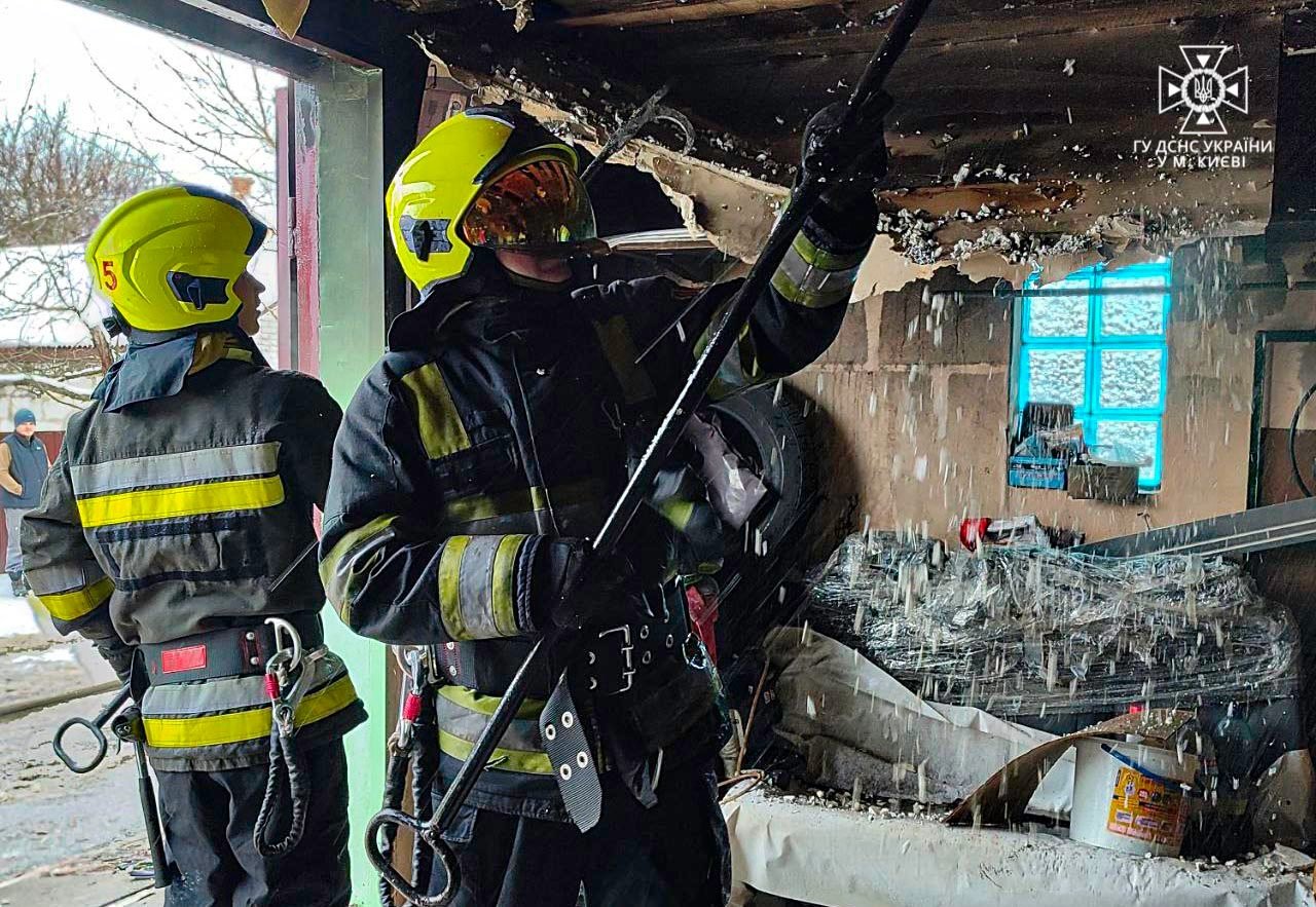 Пожежа в гаражі