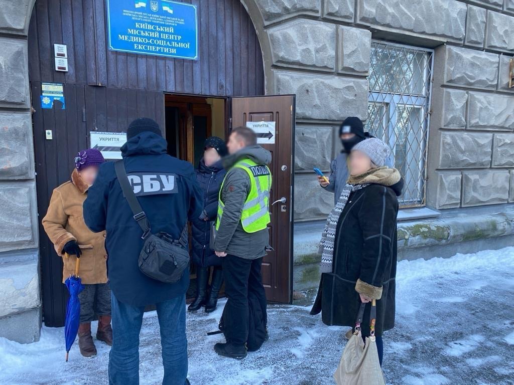 У столиці викрили групу осіб, яка переправляла ухилянтів за кордон