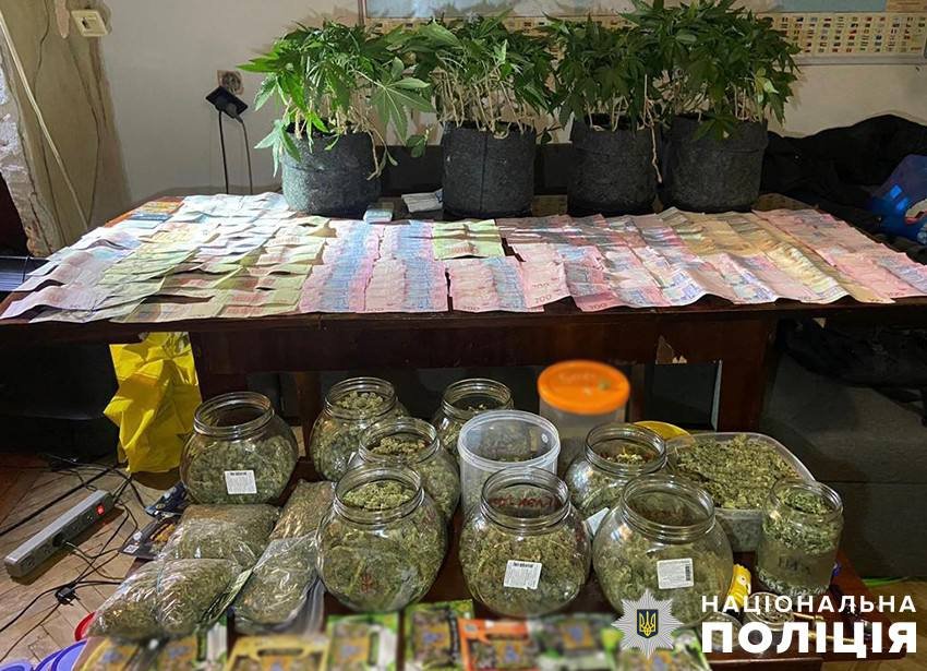 У Києві поліція перекрила міжнародний канал збуту наркотиків