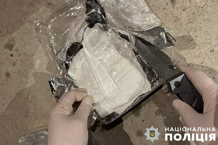 У Києві поліція перекрила міжнародний канал збуту наркотиків