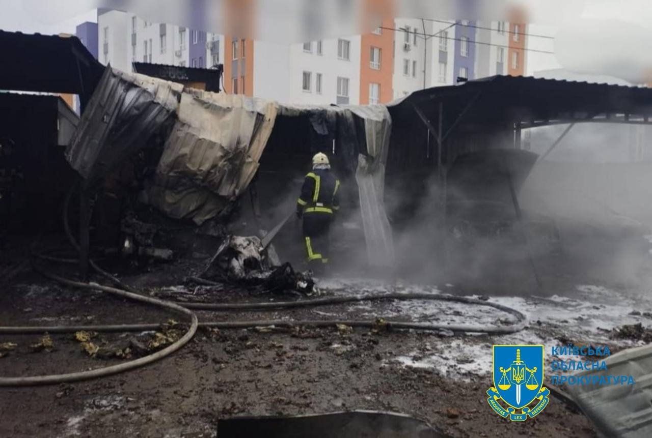 Наслідки ворожої ракетної атаки на Київщині