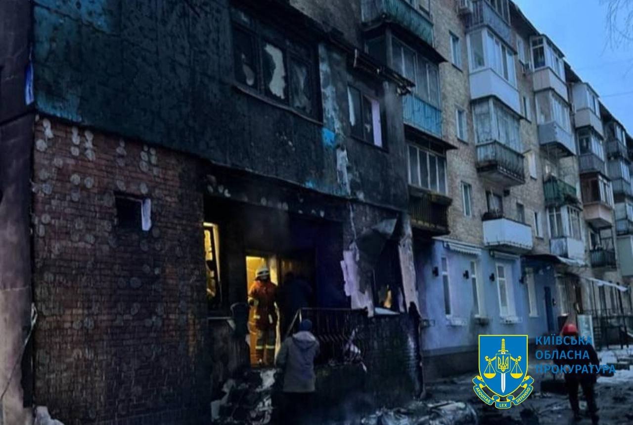 Наслідки ворожої ракетної атаки на Київщині