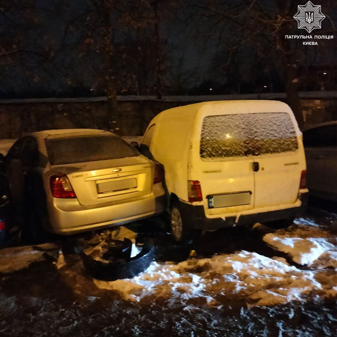 Пошкоджені автівки