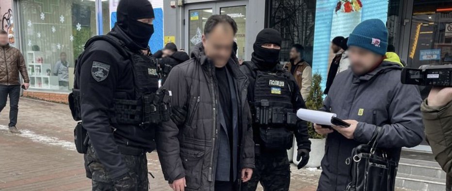 У столиці викрили чиновника КМДА за вимагання хабаря