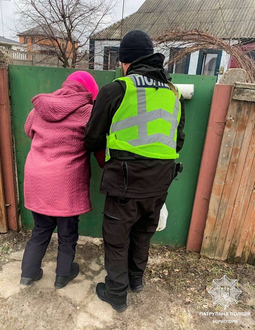 На Київщині допомогли жінці, якій стало зле