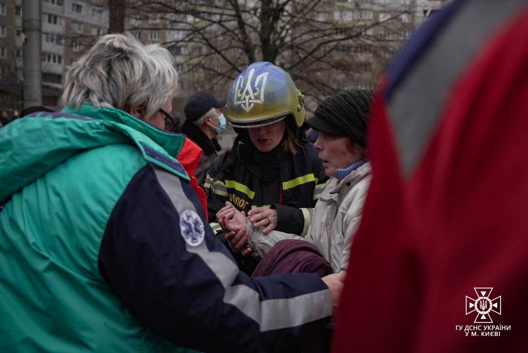 У столиці внаслідок обстрілу є загиблі та постраждалі