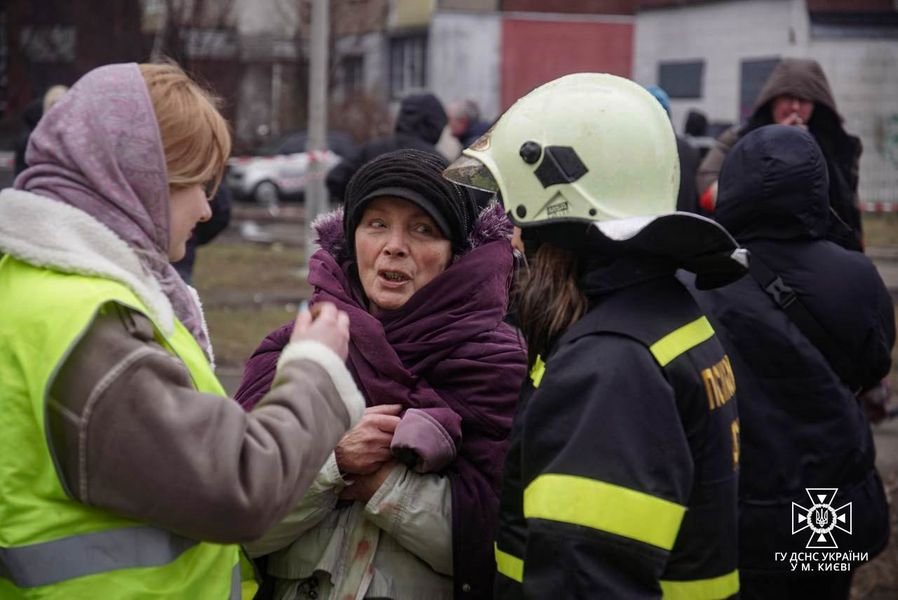 У столиці внаслідок обстрілу є загиблі та постраждалі