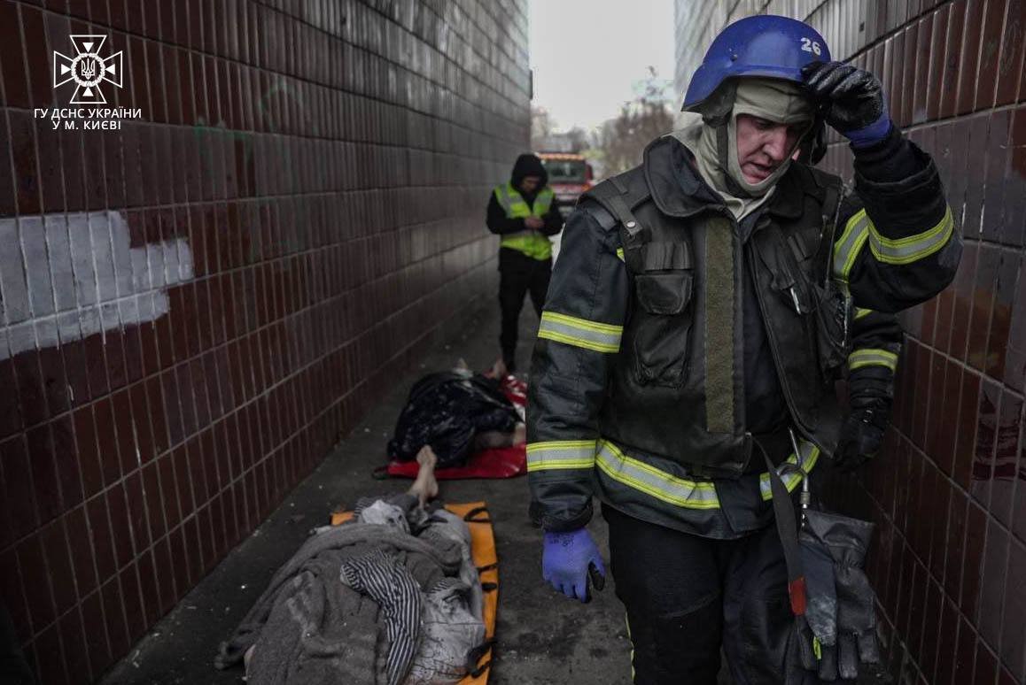 У столиці внаслідок обстрілу є загиблі та постраждалі