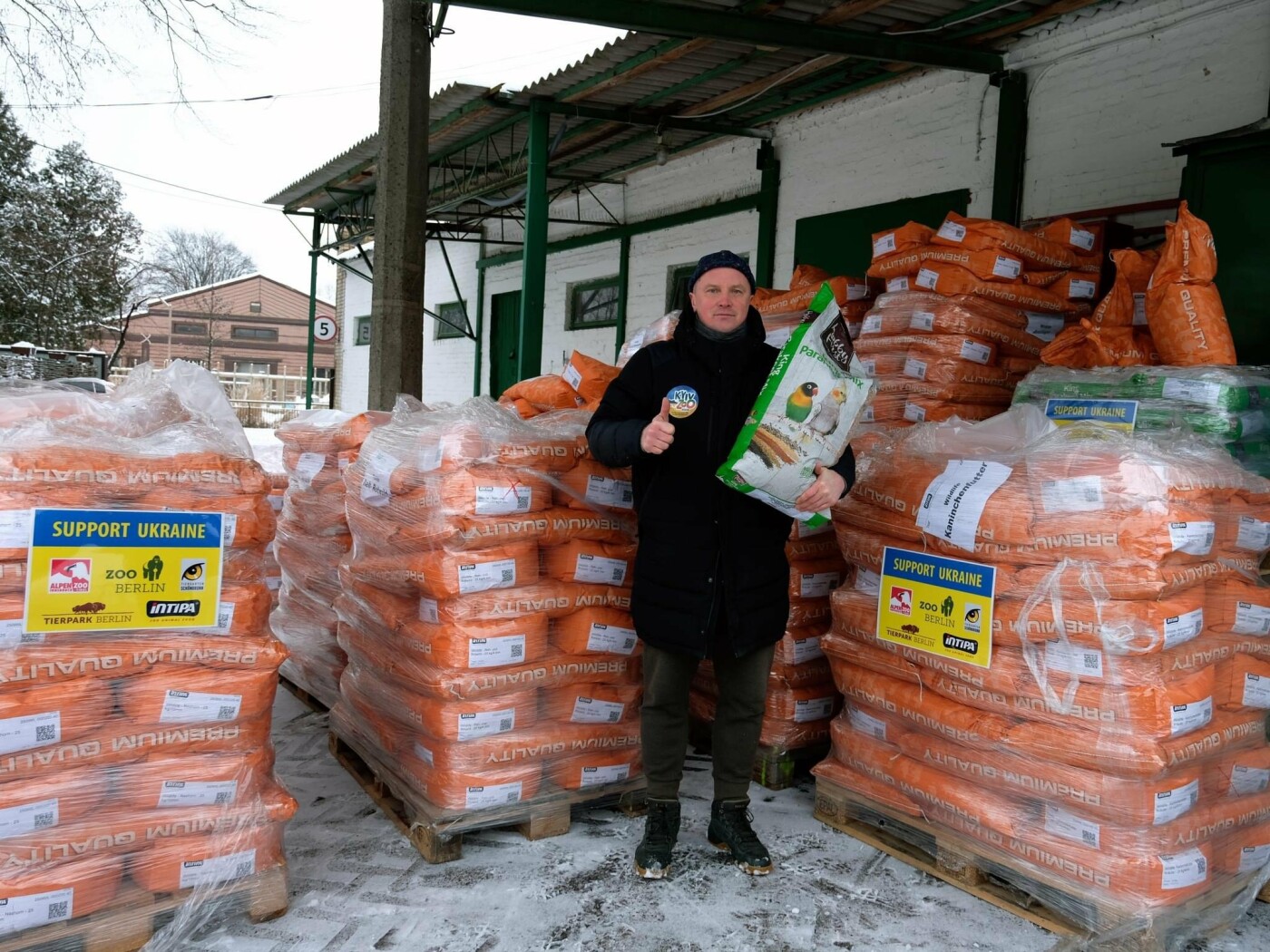 Київзоо отримав від Німеччини 26 тонн кормів для тварин