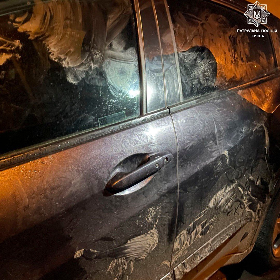 Ймовірно, затриманий завдав цих пошкоджень