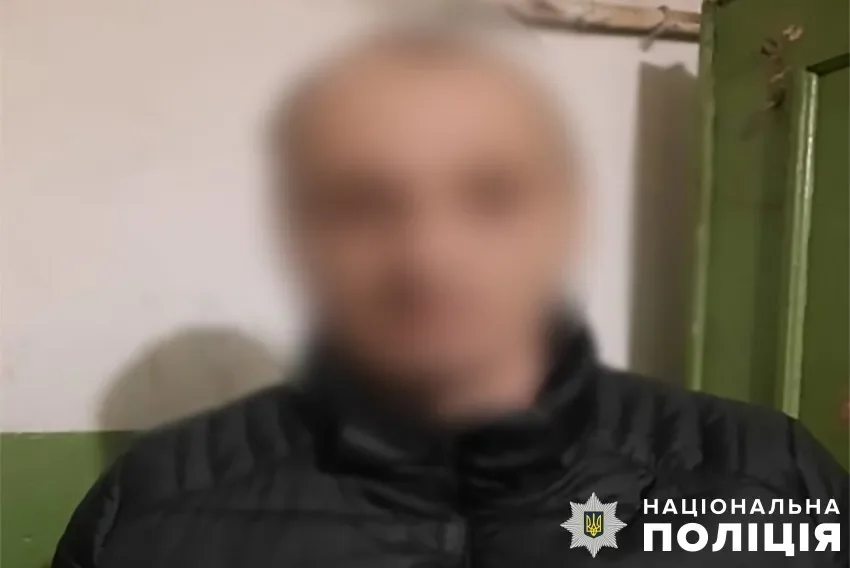 У столиці затримали чоловіка, який підпалив двері колишньої через образу