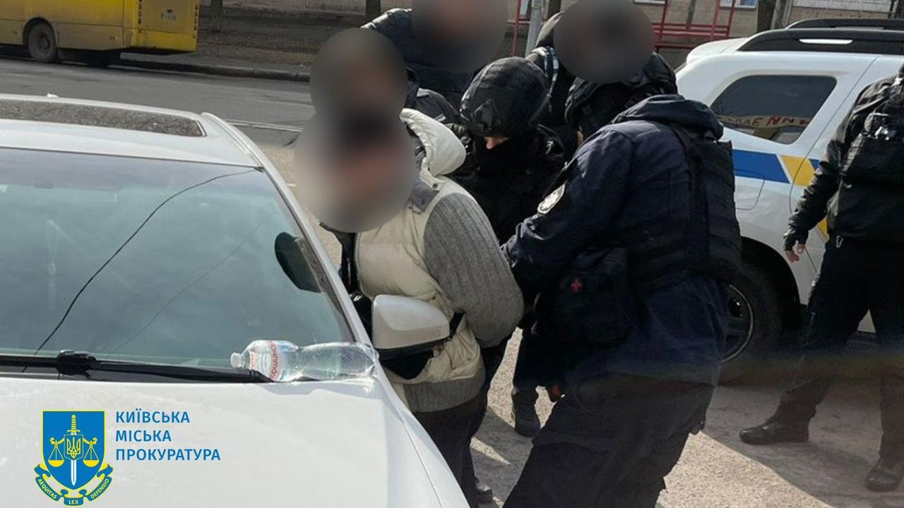 Незаконно переправляли чоловіків до Молдови