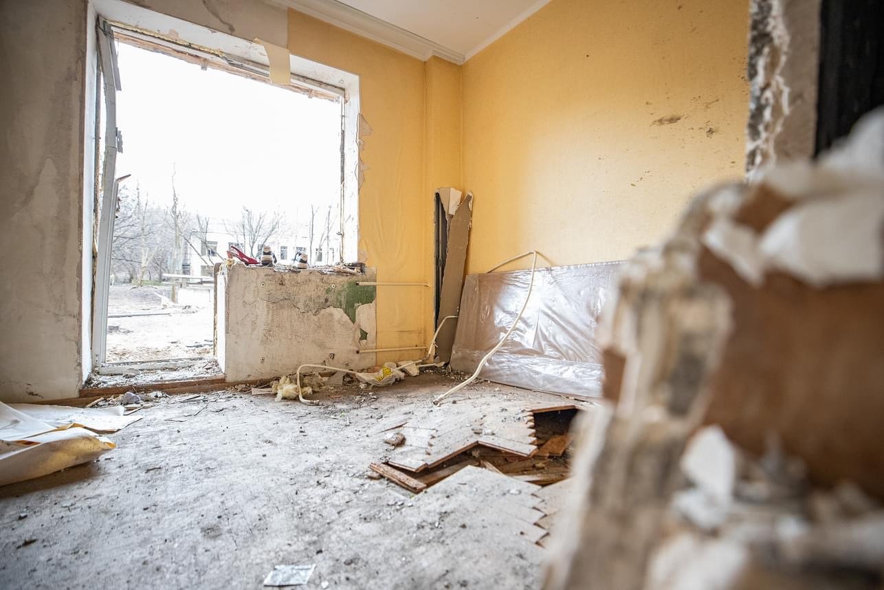У Києві відновлять багатоповерхівку на Соломʼянці, яка була пошкоджена в результаті ворожого обстрілу