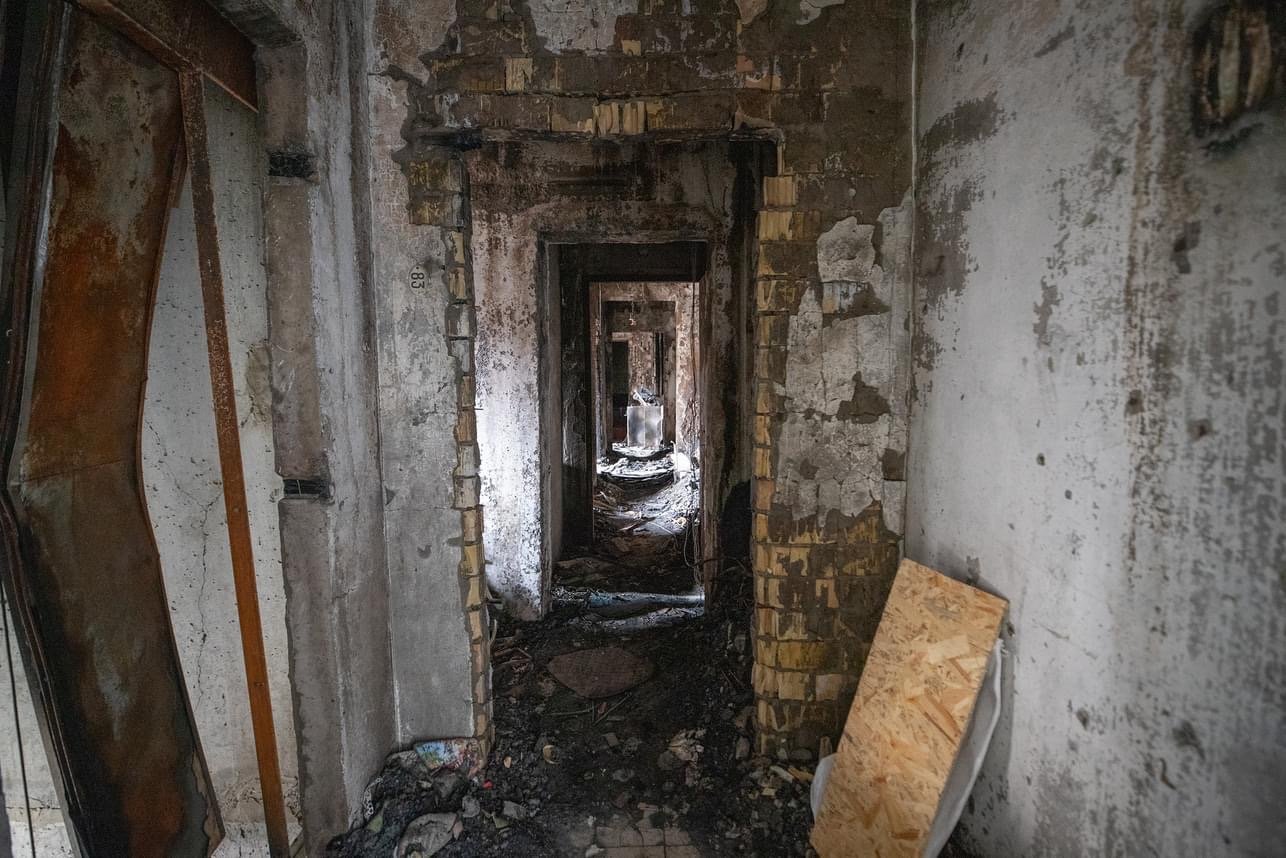 У Києві відновлять багатоповерхівку на Соломʼянці, яка була пошкоджена в результаті ворожого обстрілу