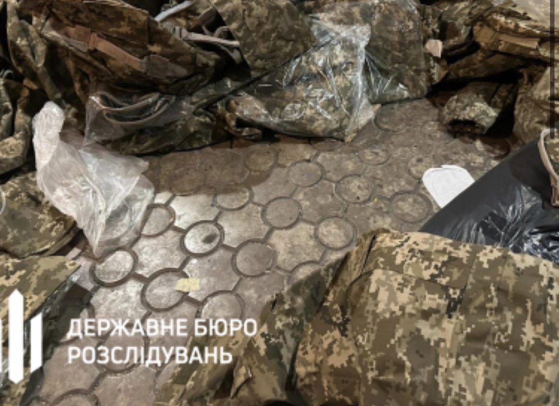 У Києві співробітники ДБР викрили групу ділків